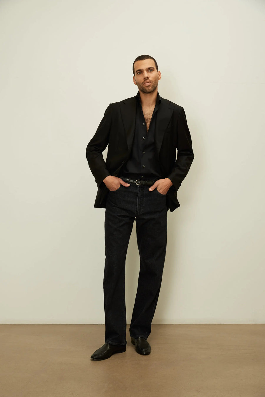 01 - Suit Jacket - Black Giabe
